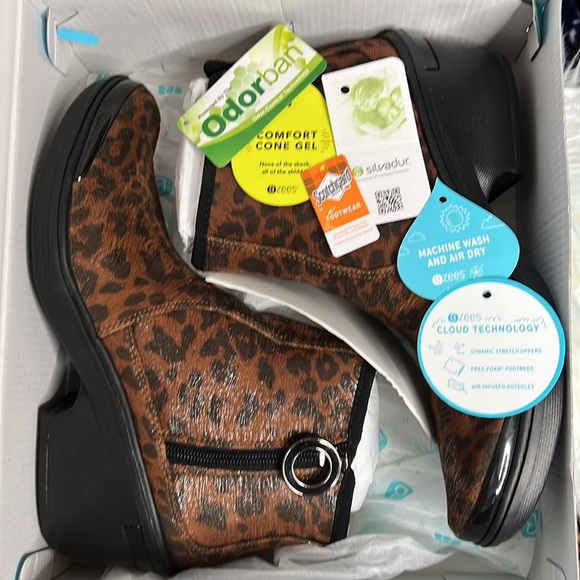BZEES Leopard Print Tease Ankle Bootie Sz 8.5 W NIB - Picture 14 of 14